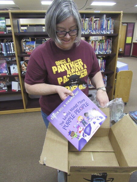 New York woman kickstarts book drive for Porum School Library